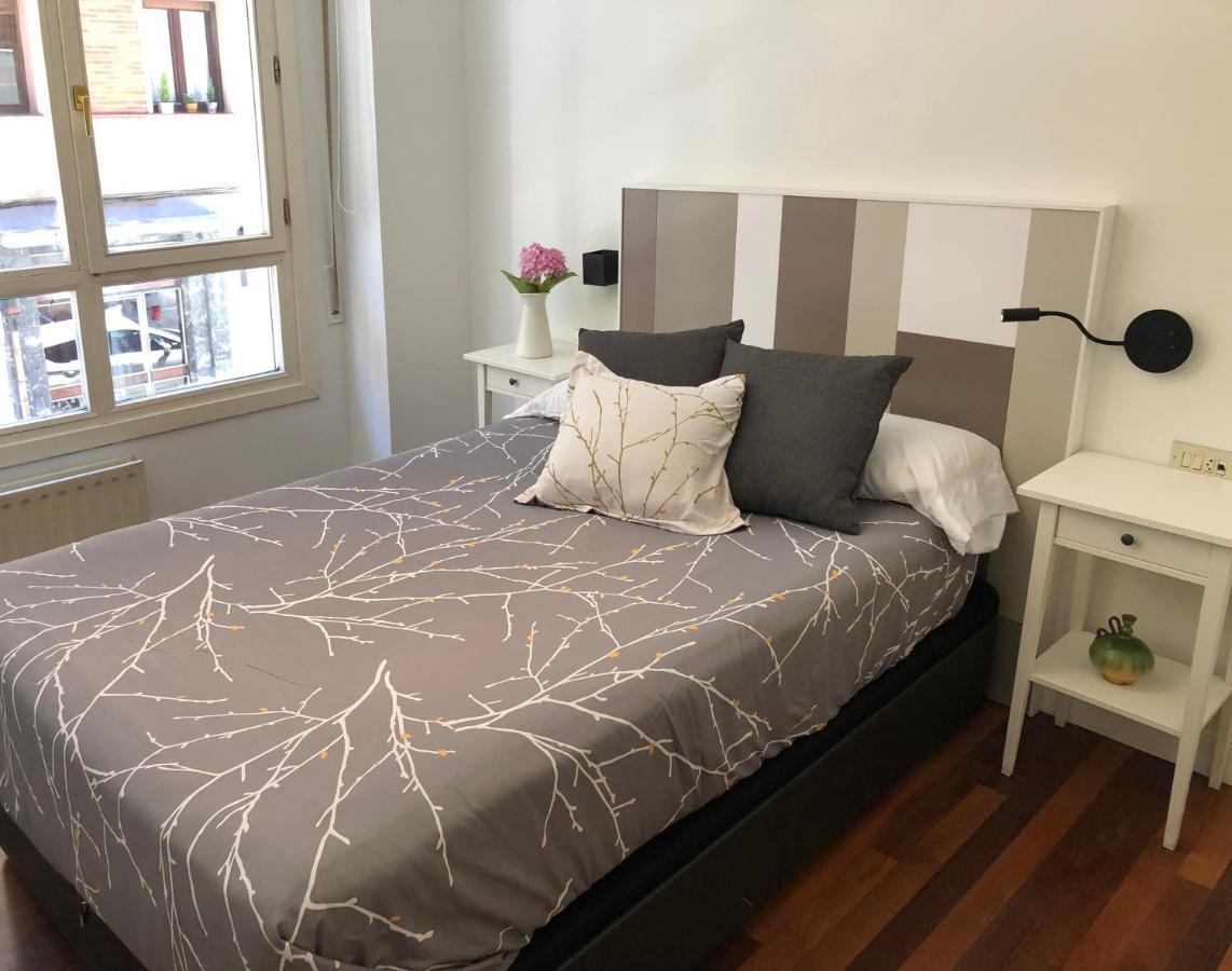 Apartamento Frente Al Guggenheim. Urbanizacion De Lujo En El Centro بلباو المظهر الخارجي الصورة